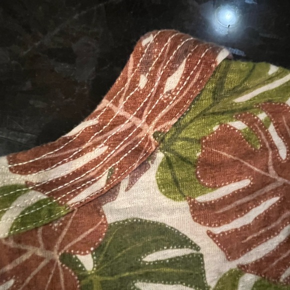 Tahari 100% Linen Tropical Monstera Button-Front Top – Women’s Medium - Picture 5 of 7